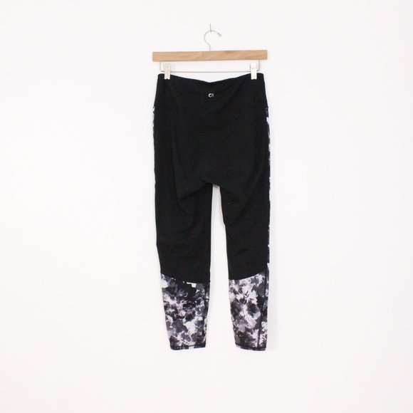 *Gap Fit Black & White Legging - Picture 4 of 5